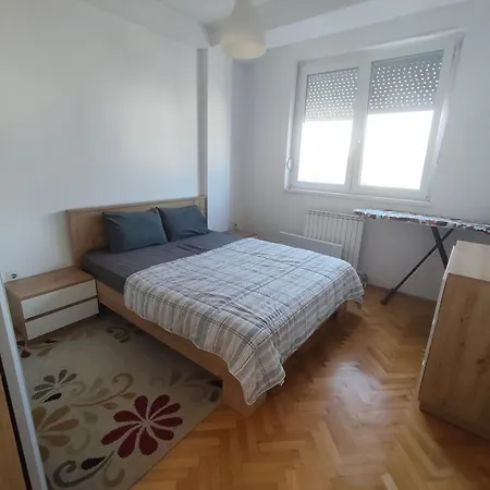 Apartment Kennedy Comfort Apartment, Near Old Bazaar & Universities *