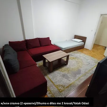 Kennedy Comfort Apartment, Near Old Bazaar & Universities Apartment